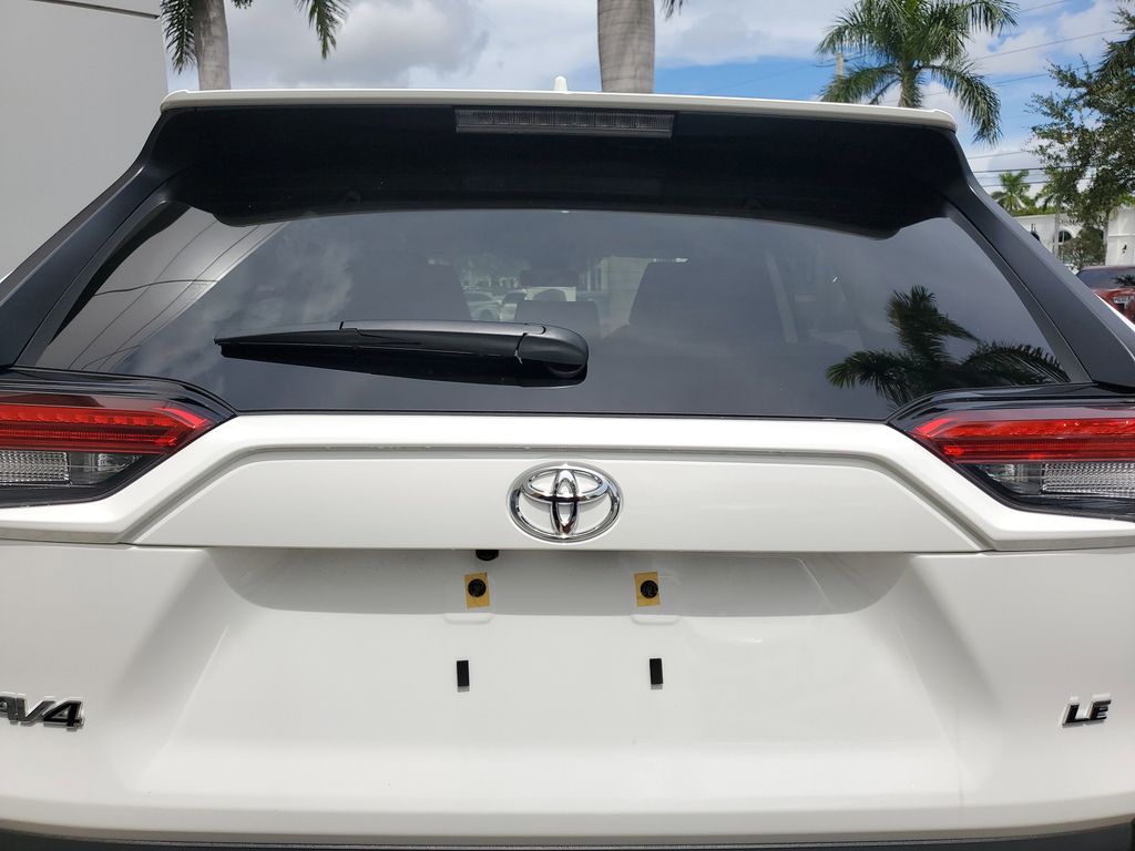 2025 Toyota RAV4 LE photo 13