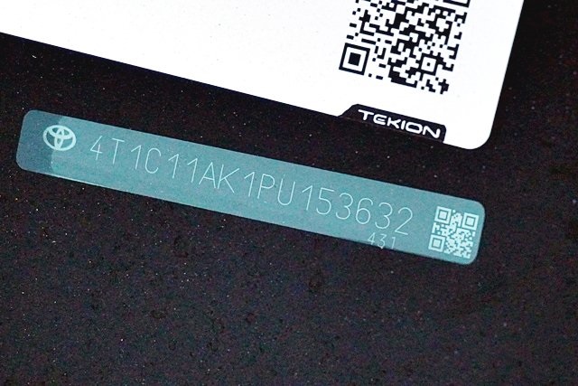 Used 2023 Gray Toyota LE image 33