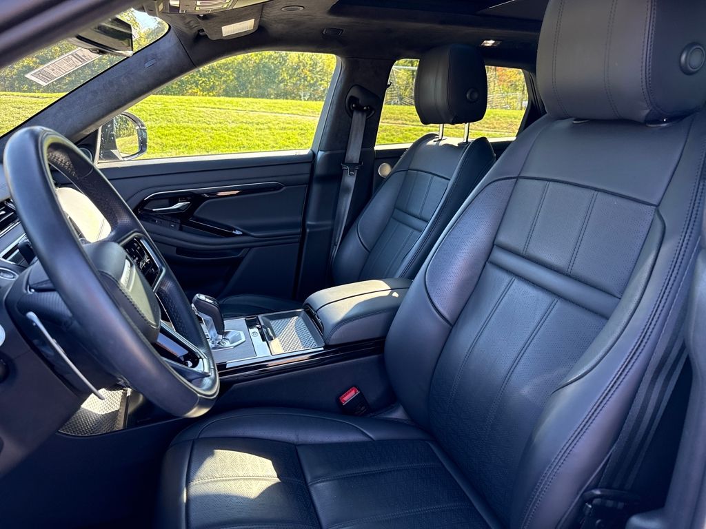 2021 Land Rover Range Rover Evoque R-Dynamic HSE photo 11