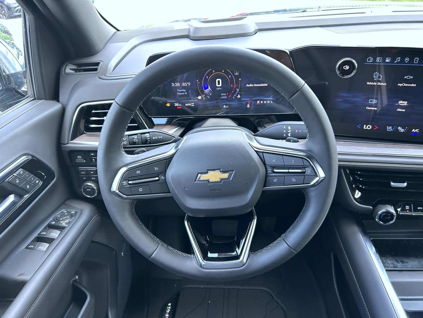 2025 Chevrolet Tahoe Premier photo 8