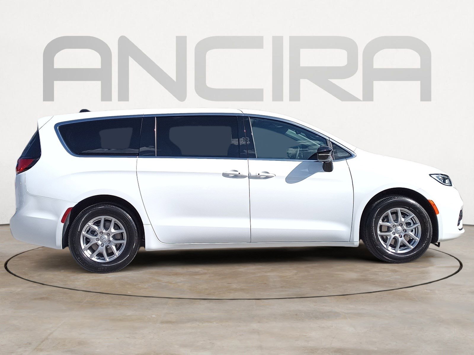 2026 Chrysler Pacifica photo 10
