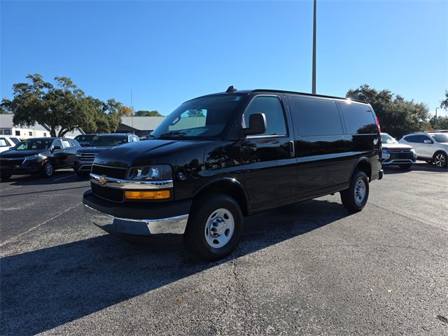 2025 Chevrolet Express Cargo Work Van's photo