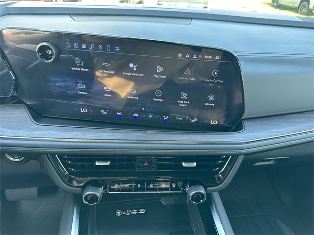 2025 Chevrolet Suburban LT photo 28