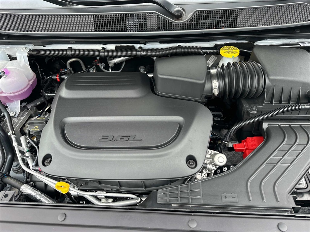 2025 Chrysler Pacifica Limited photo 12