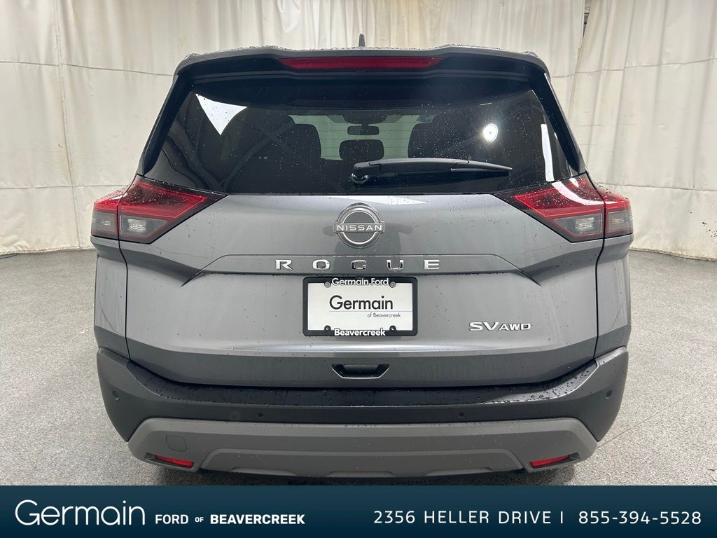 2023 Nissan Rogue SV photo 5