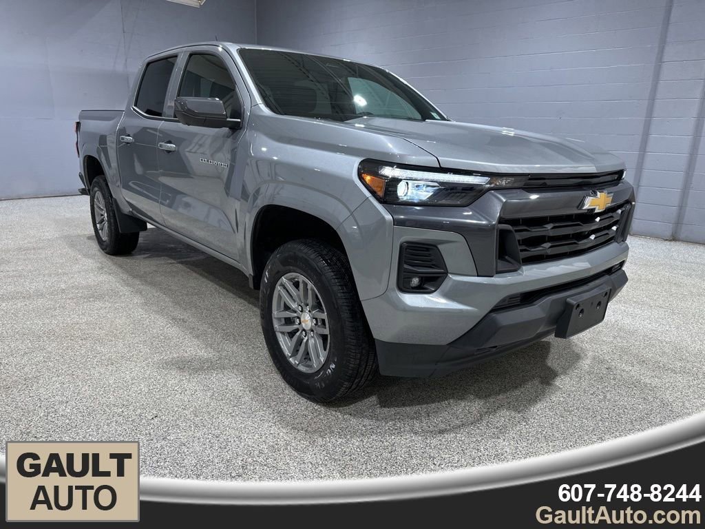 2025 Chevrolet Colorado LT's photo