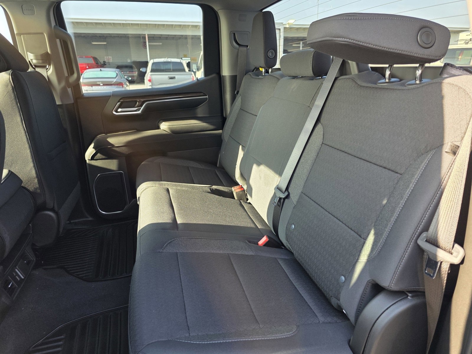 2025 Chevrolet Silverado 1500 LT photo 14
