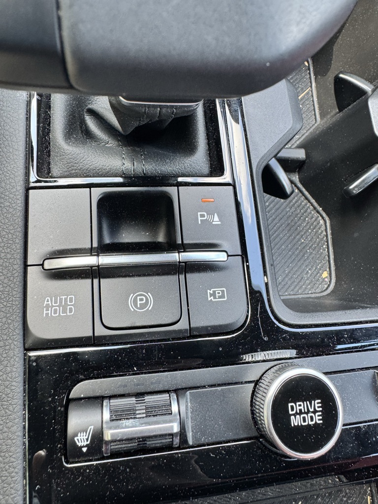 2025 Kia K5 GT-Line photo 12