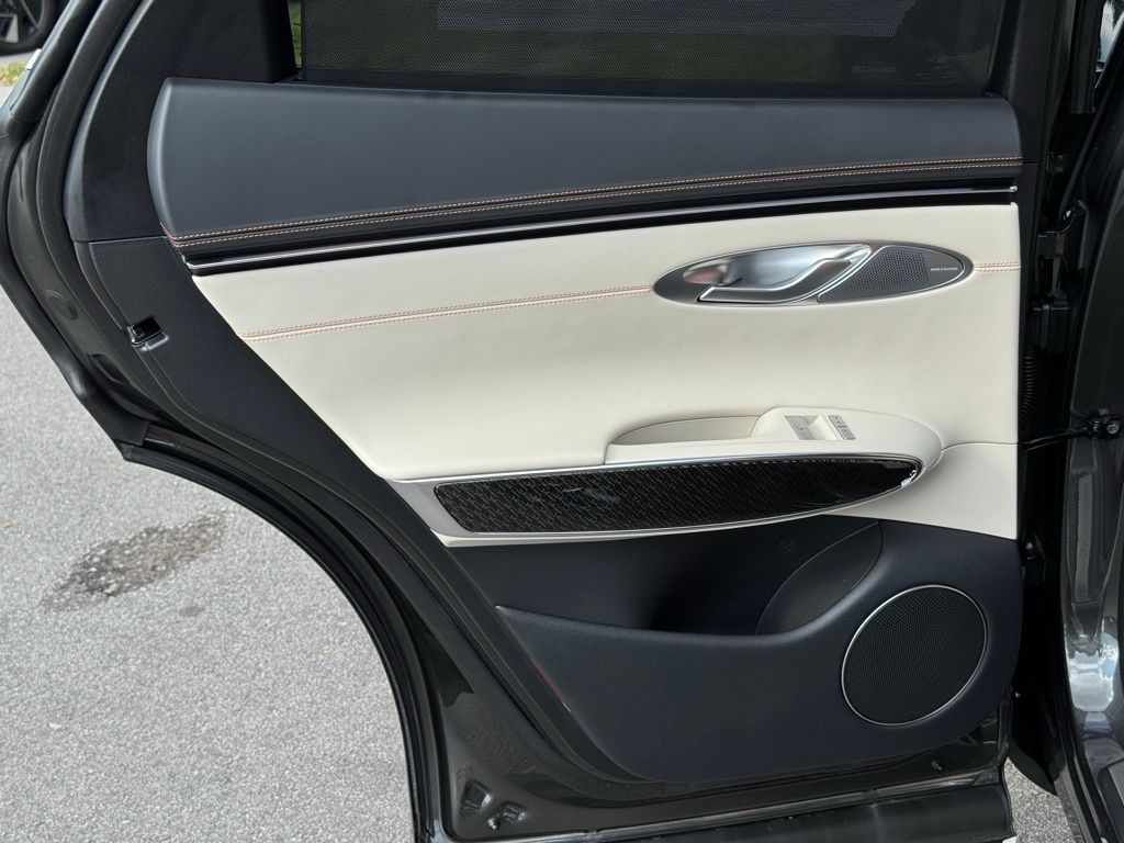 2026 Genesis GV70 3.5T Sport Prestige photo 19