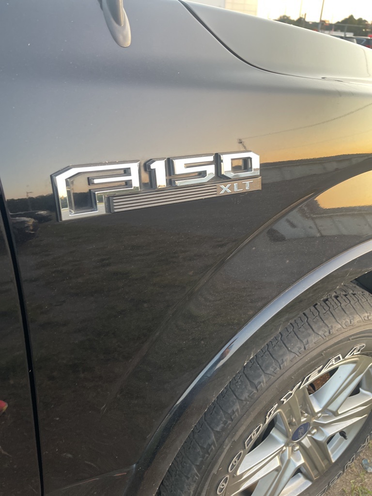 2019 Ford F-150 XLT photo 11