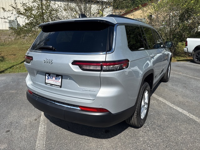 2025 Jeep Grand Cherokee Laredo X photo 3