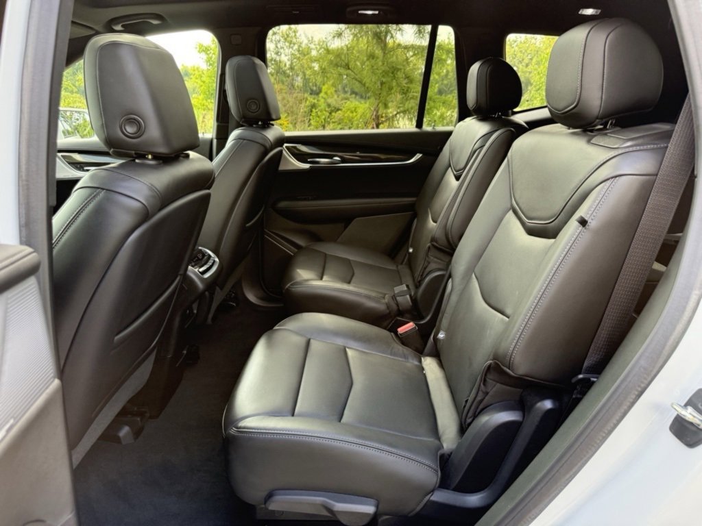 2020 Cadillac XT6 Sport photo 3
