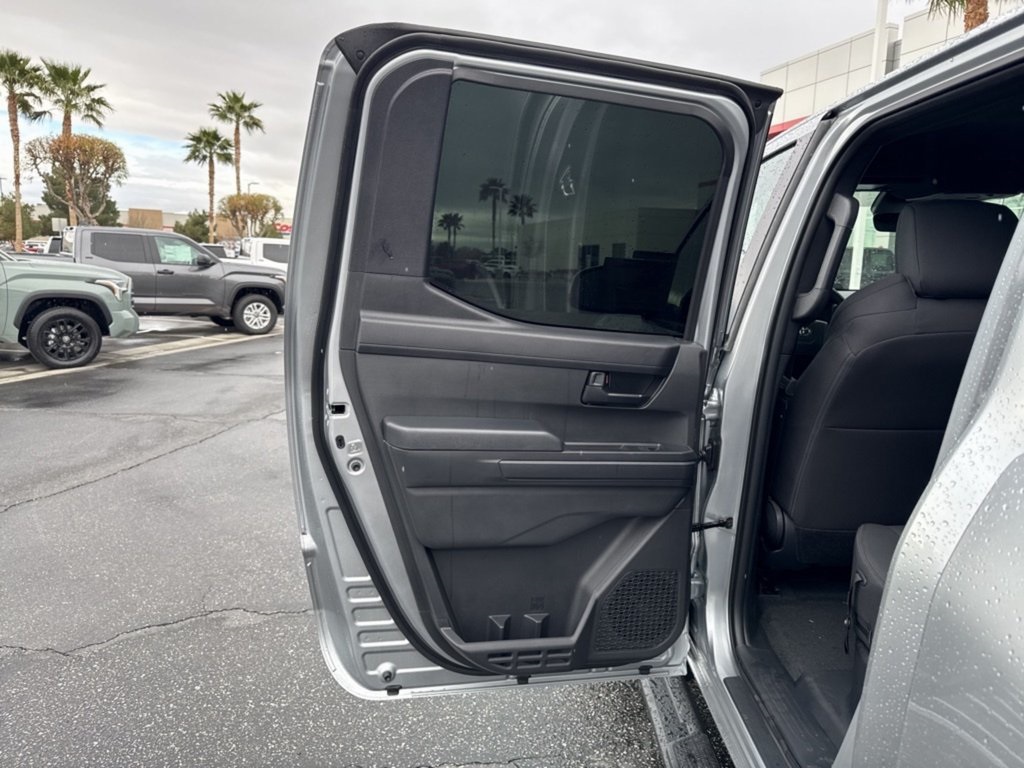 2025 Toyota Tacoma SR5 photo 3
