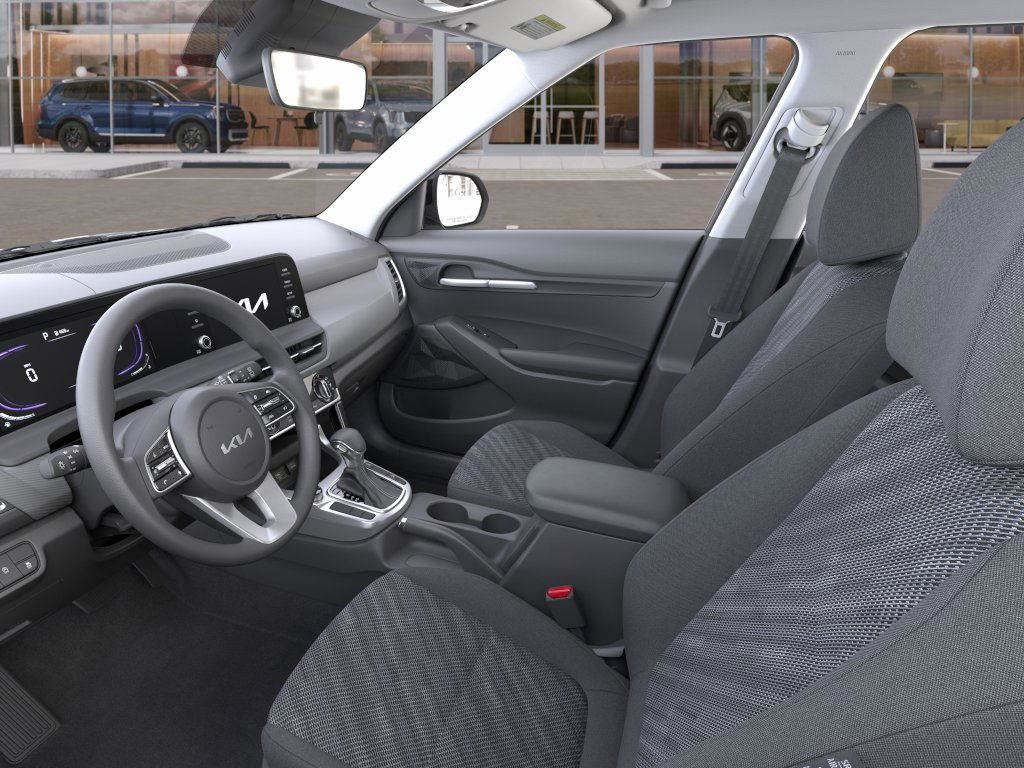 2026 Kia Seltos LX photo 17