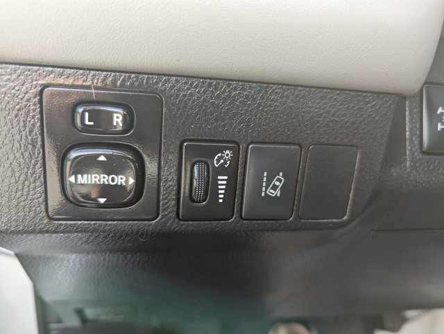 2017 Toyota RAV4 Limited SE Platinum photo 20