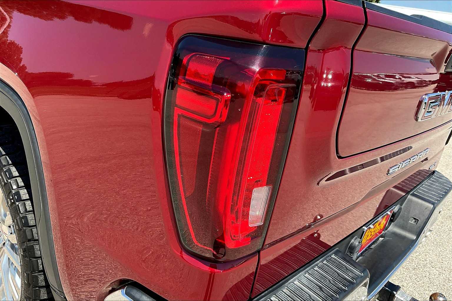 2020 Gmc Sierra 1500 SLT photo 28