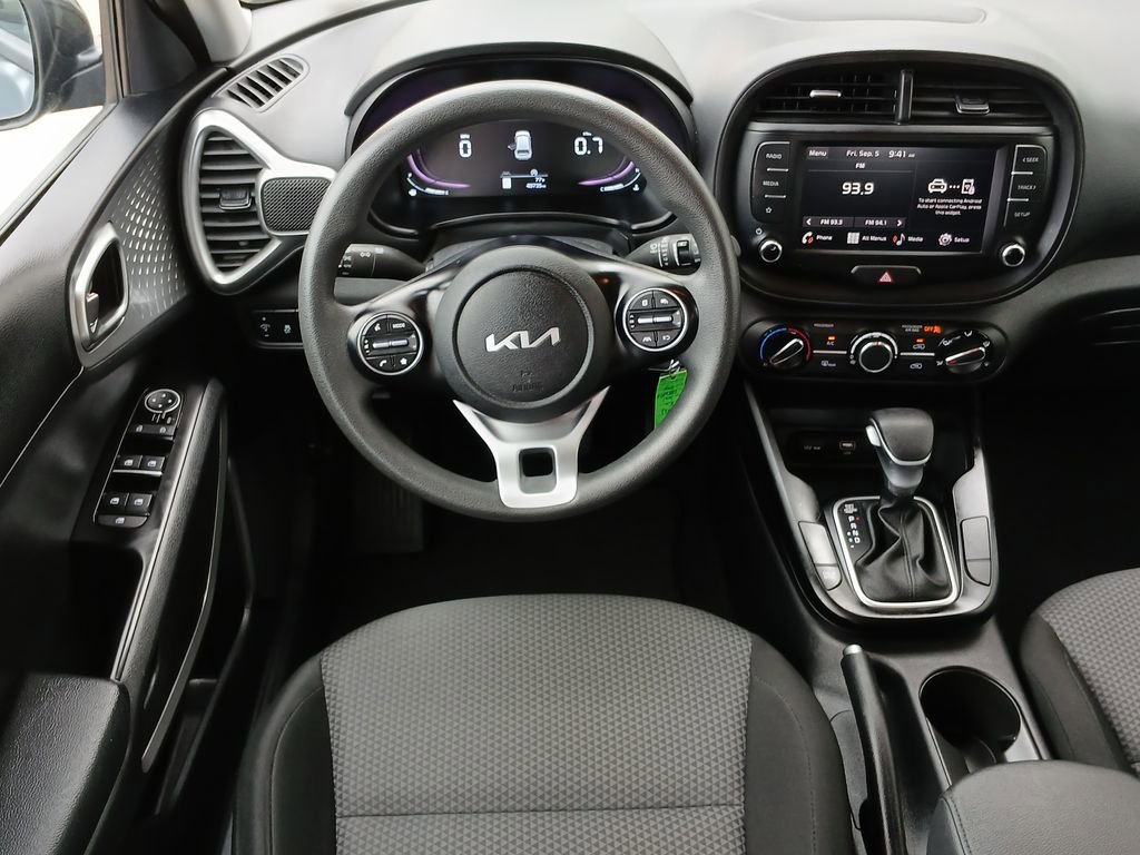 2023 Kia Soul LX photo 6