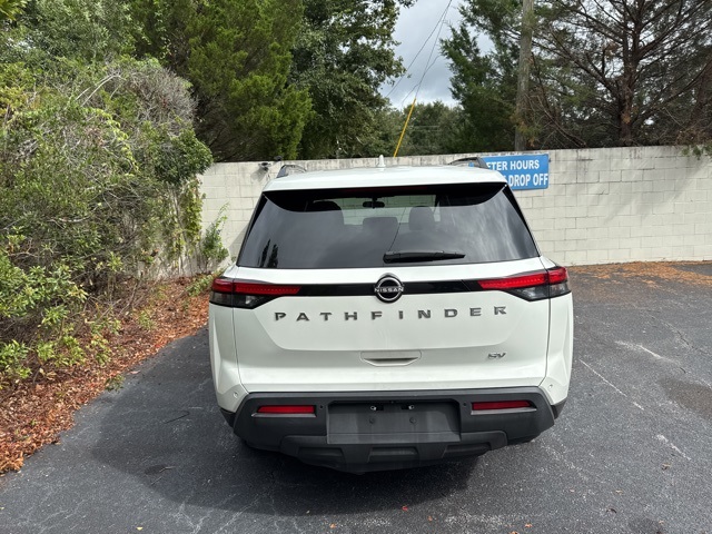 2022 Nissan Pathfinder SV photo 3
