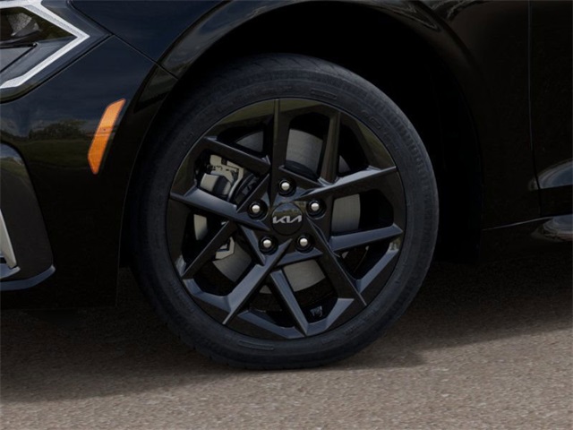 2025 Kia K5 LXS photo 8