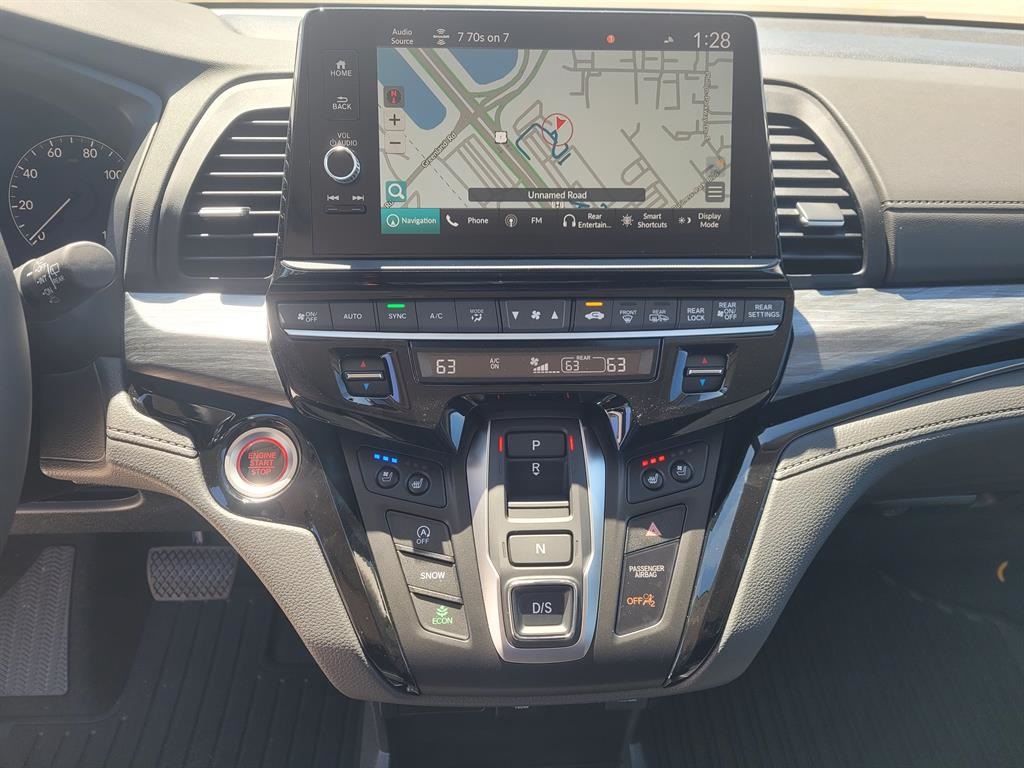2026 Honda Odyssey Elite photo 11