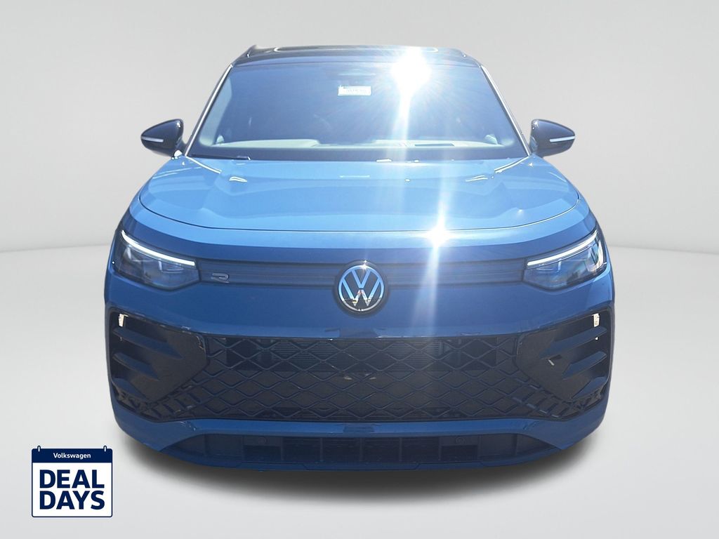 2025 Volkswagen Tiguan SE R-Line Black photo 2