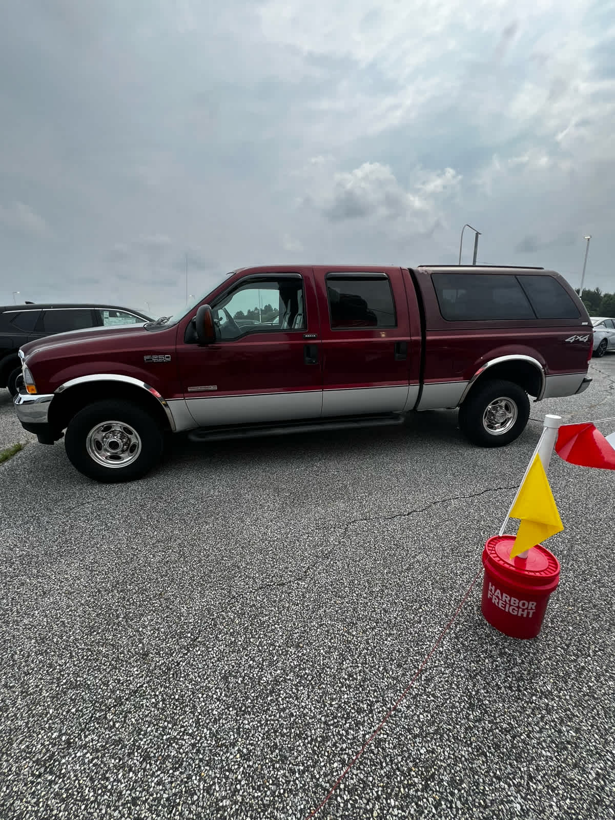 2004 Ford F-250 Lariat photo 2