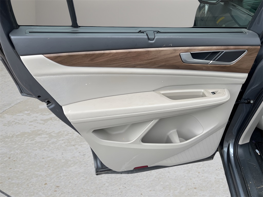 2024 Volkswagen Atlas SE Technology photo 20