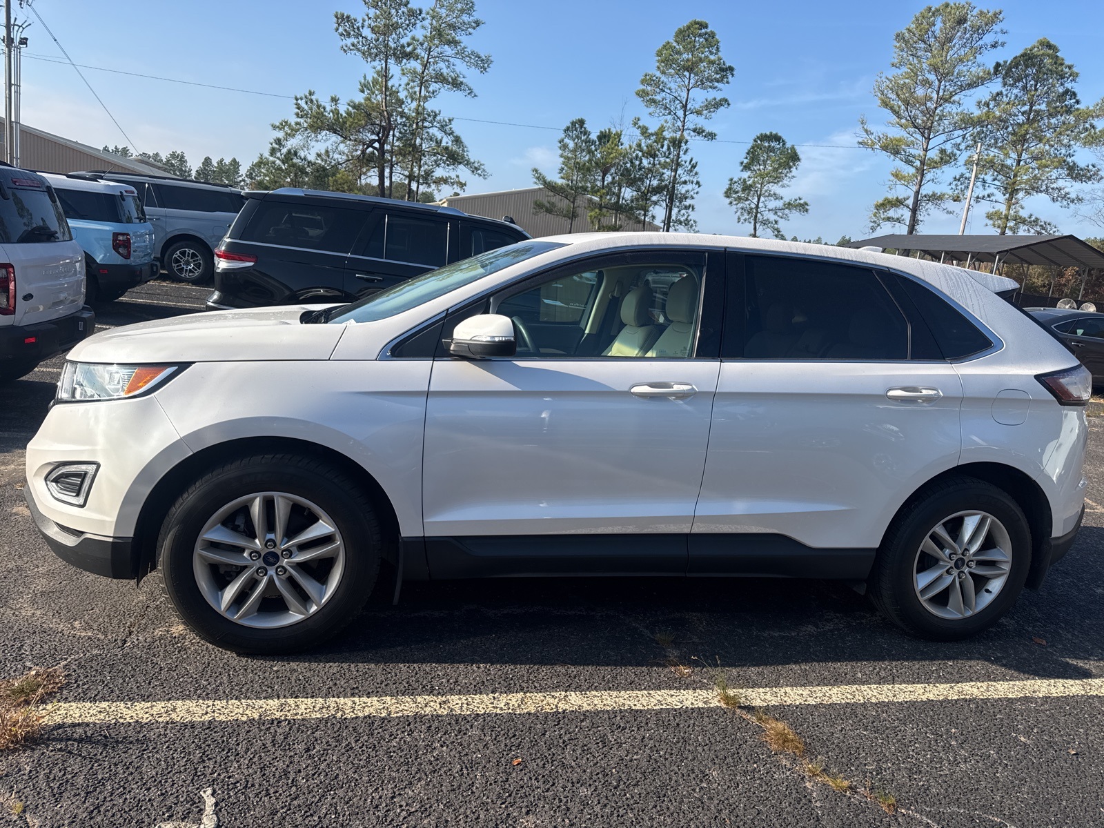 2017 Ford Edge SEL photo 4