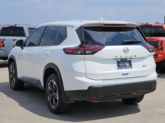 2024 Nissan Rogue SV photo 4