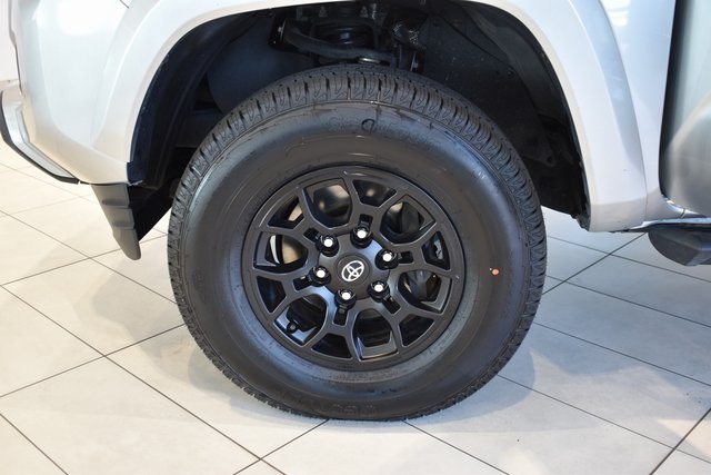 2022 Toyota Tacoma SR5 photo 22