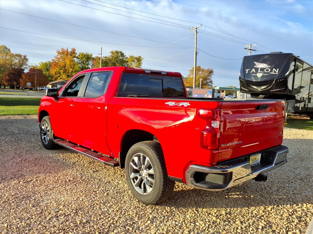 2026 Chevrolet Silverado 1500 LT photo 3