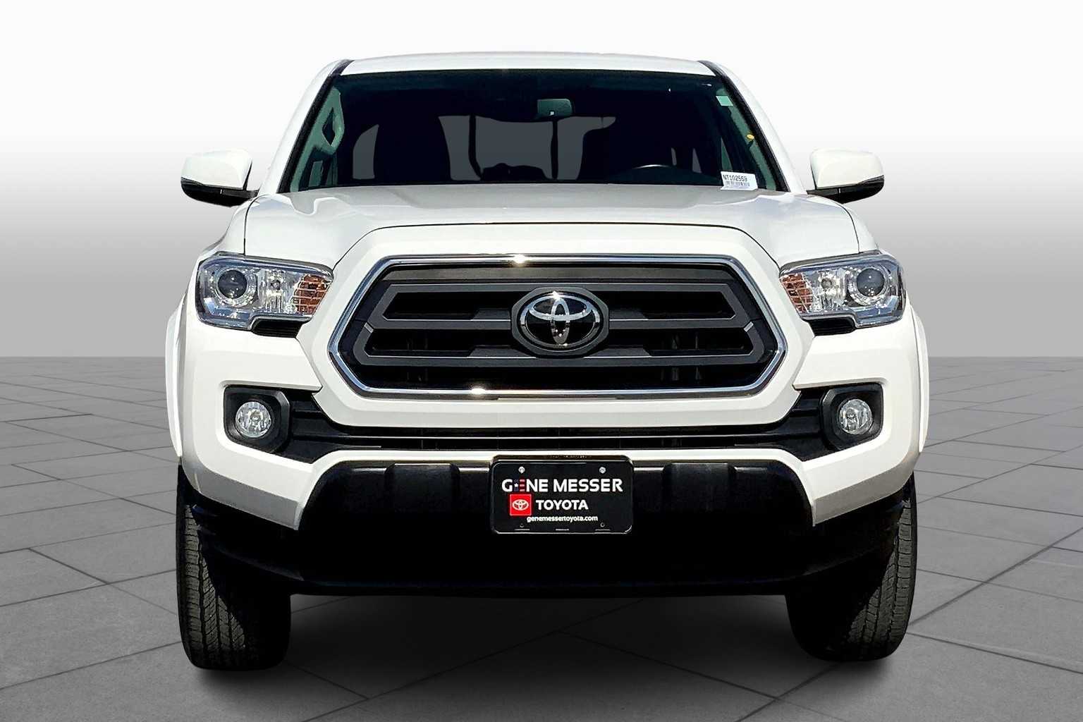 2022 Toyota Tacoma SR5 V6 photo 3
