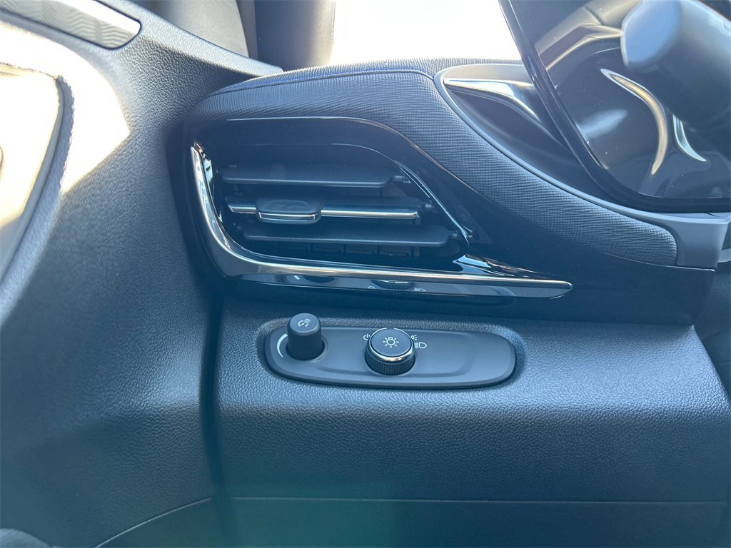 2026 BUICK ENVISTA - Image 17