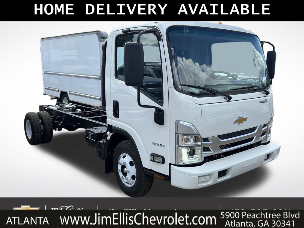 2025 Chevrolet Low Cab Forward Base's photo