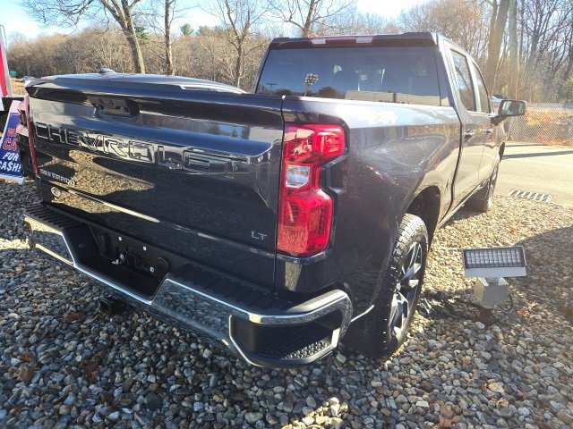 2024 Chevrolet Silverado 1500 LT photo 4