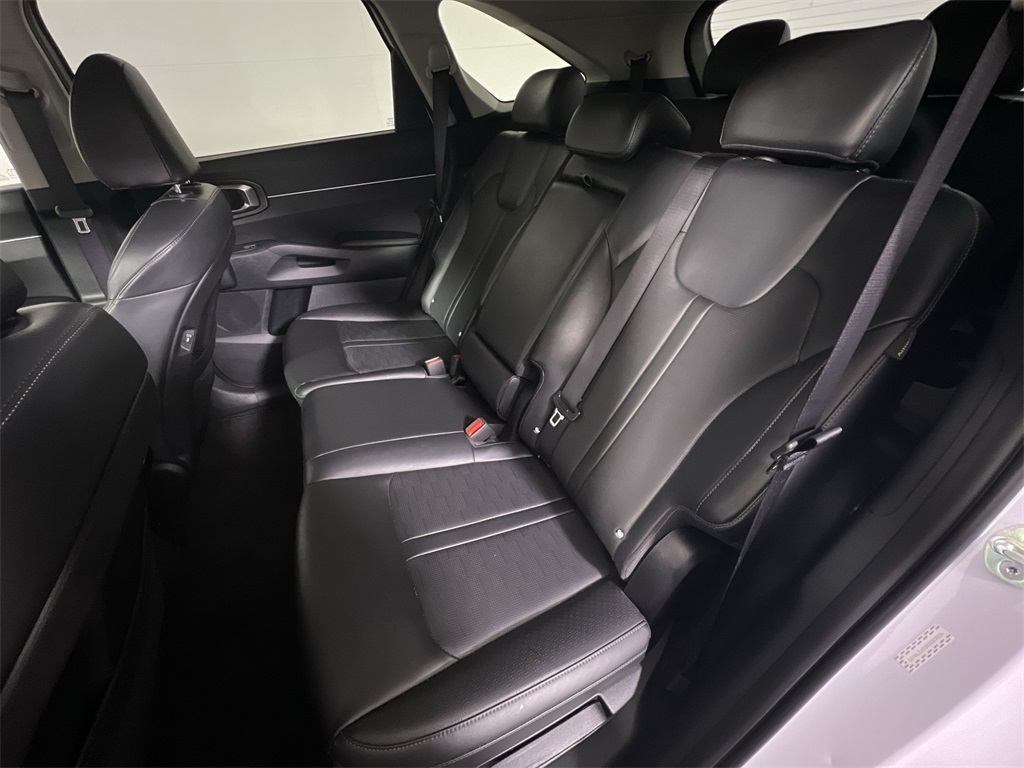 2024 Kia Sorento S photo 23