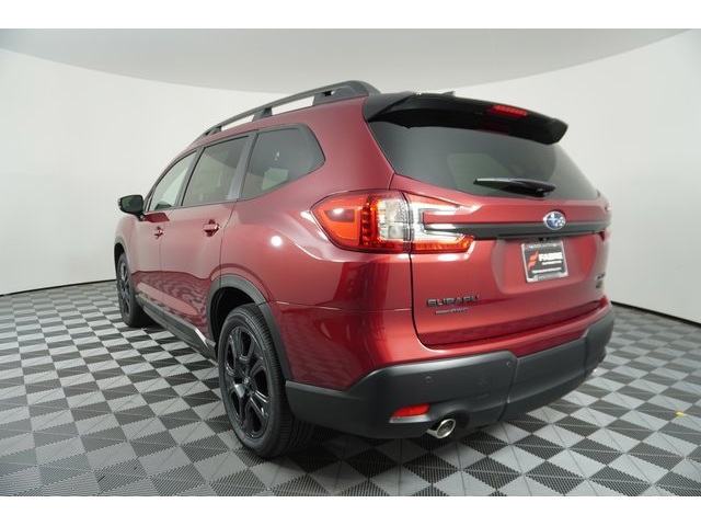 2025 Subaru Ascent Onyx Edition Touring photo 3