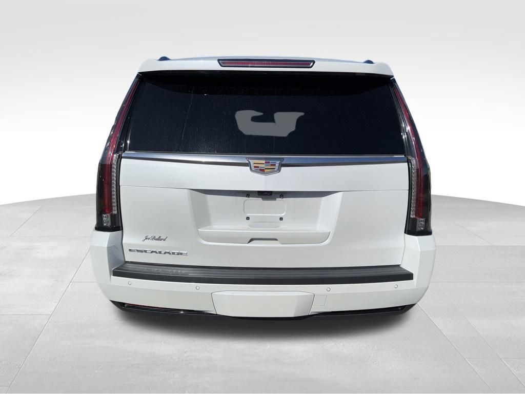 2020 Cadillac Escalade Premium Luxury photo 3