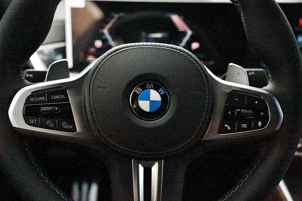 2026 Bmw X6 M photo 31