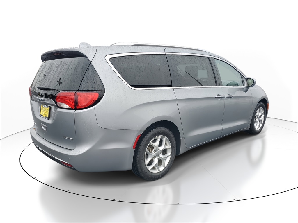 2020 Chrysler Pacifica Limited photo 4