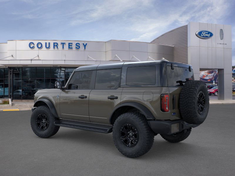 2025 Ford Bronco Outer Banks photo 3