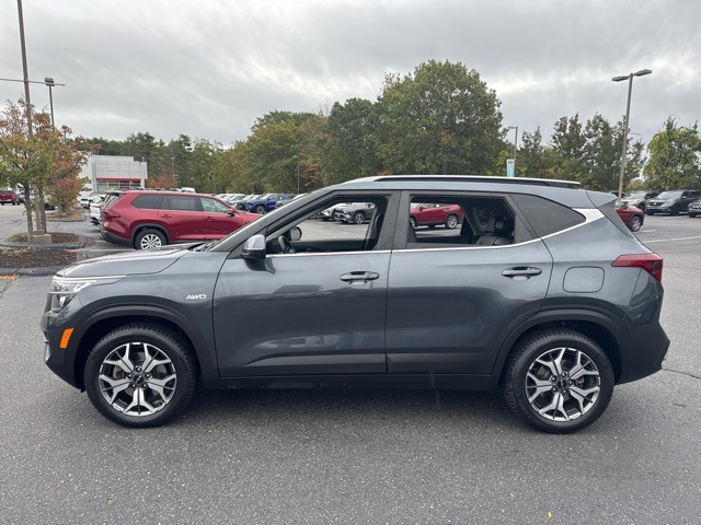 2022 Kia Seltos EX photo 4