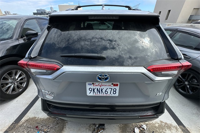 2022 Toyota RAV4 Prime SE photo 4