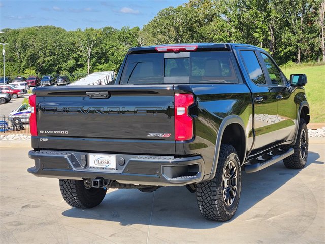 2025 Chevrolet Silverado 1500 ZR2 photo 4
