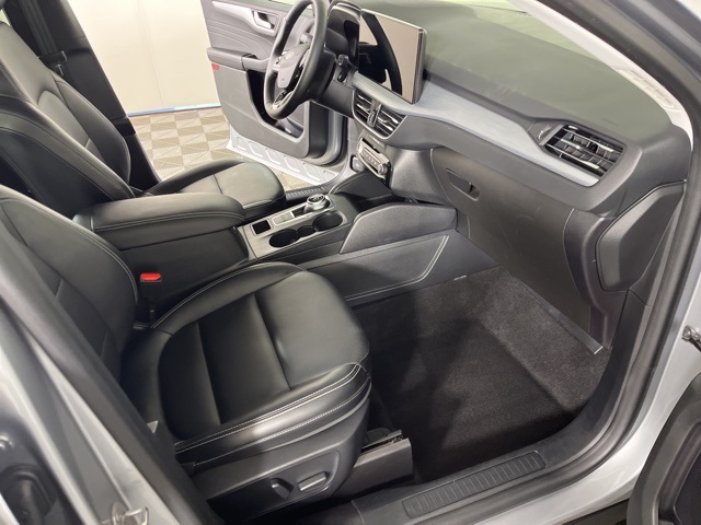 2024 Ford Escape Platinum photo 17