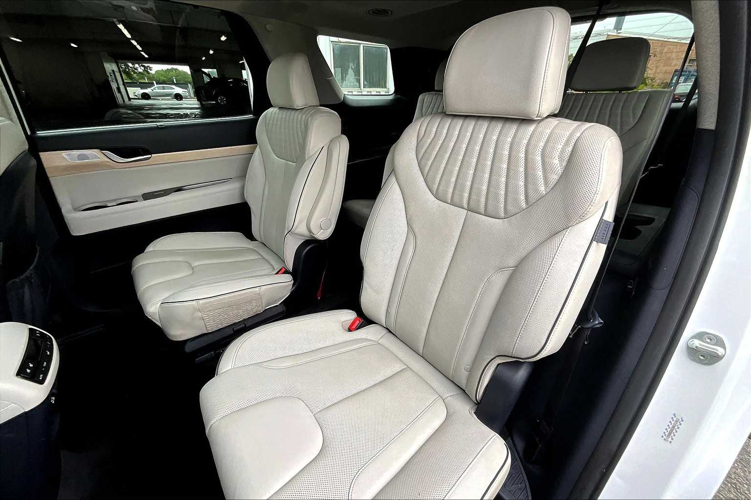 2024 Hyundai Palisade Limited photo 19