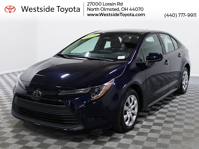 2025 Toyota Corolla LE's photo