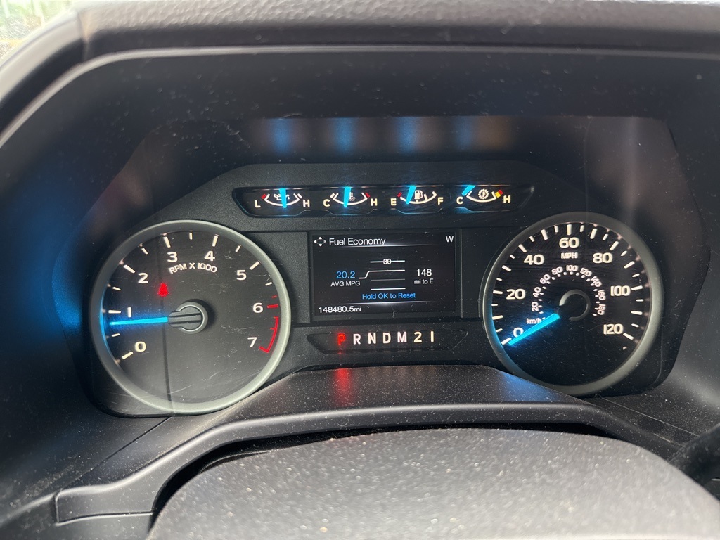 2015 Ford F-150 XLT photo 2