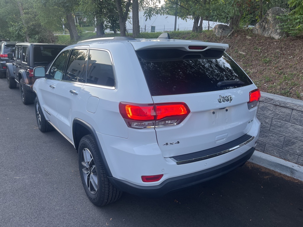 2020 Jeep Grand Cherokee Limited photo 2