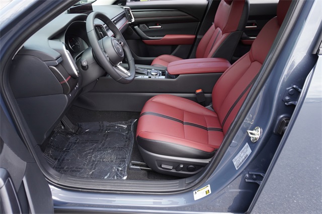 2025 Mazda CX-50 Premium Plus photo 16